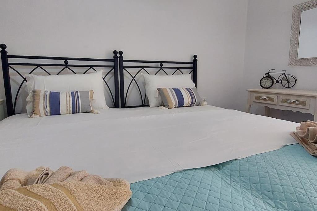 Old Port View Apartment, Διαμέρισμα Στο Κέντρο 2 Υπνοδωματίων Corfu  Zewnętrze zdjęcie