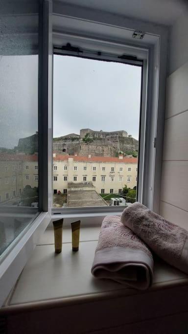 Old Port View Apartment, Διαμέρισμα Στο Κέντρο 2 Υπνοδωματίων Corfu  Zewnętrze zdjęcie