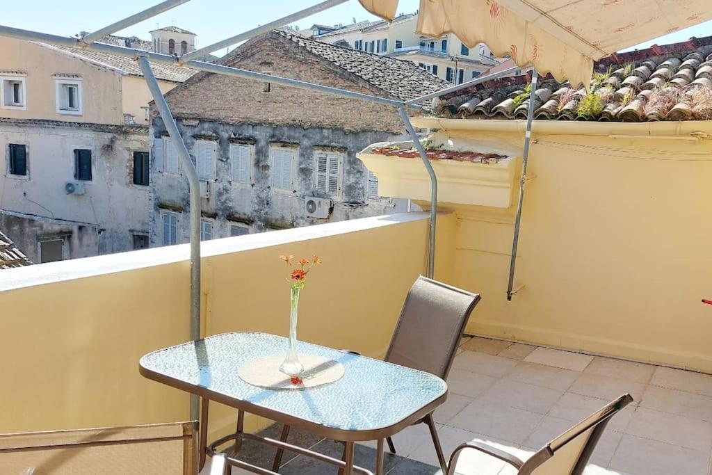 Old Port View Apartment, Διαμέρισμα Στο Κέντρο 2 Υπνοδωματίων Corfu  Zewnętrze zdjęcie